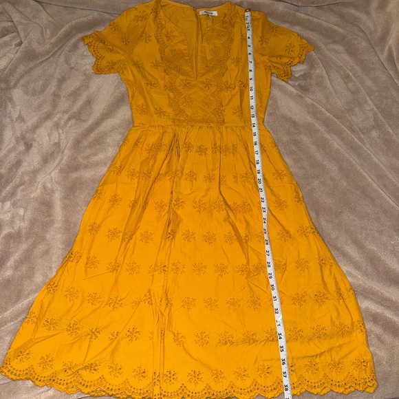Madewell Scalloped Eyelet Midi Dress - Picture 4 of 6